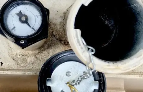 Power continuity coolant fill point