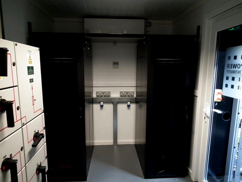 Power continuity inside container