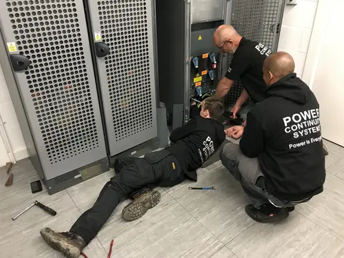 Power continuity static switch