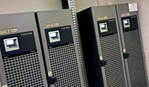 Power continuity static switches