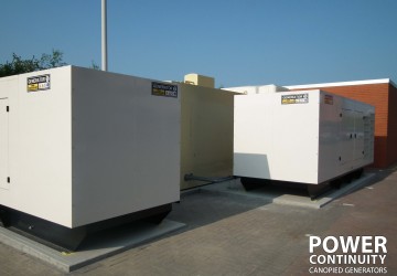 Power continuity two diesel generators sharing the load on site